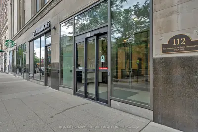 Condo Apartment in Hamilton