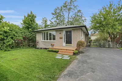 Detached in London South