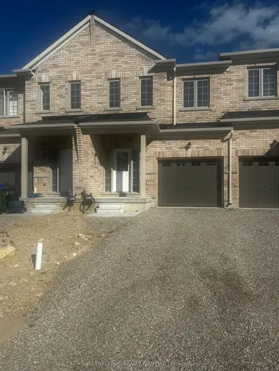 Att/Row/Townhouse in Southgate