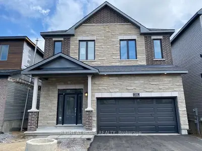 Detached in Barrhaven
