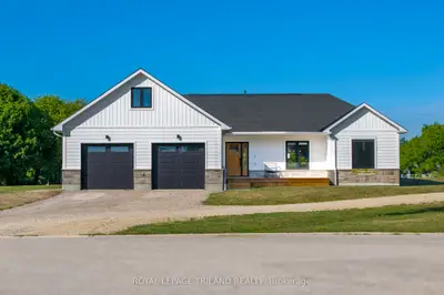 Detached in Bluewater