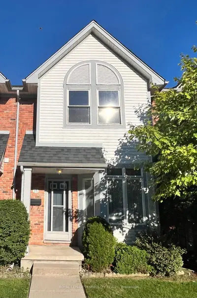 Condo Townhouse in London South