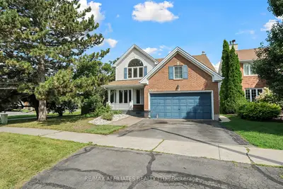 Detached in Orleans - Convent Glen and Area