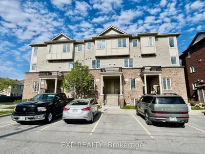 Condo Townhouse in Barrhaven