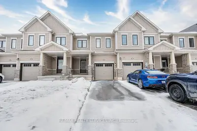 Att/Row/Townhouse in Thorold