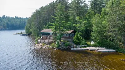 Detached in French River