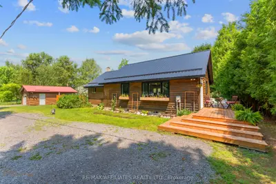 Detached in Horton
