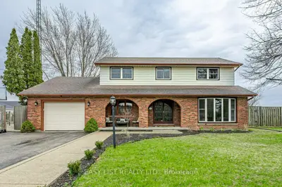 Detached in Bayham