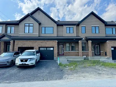 Att/Row/Townhouse in Orleans - Convent Glen and Area