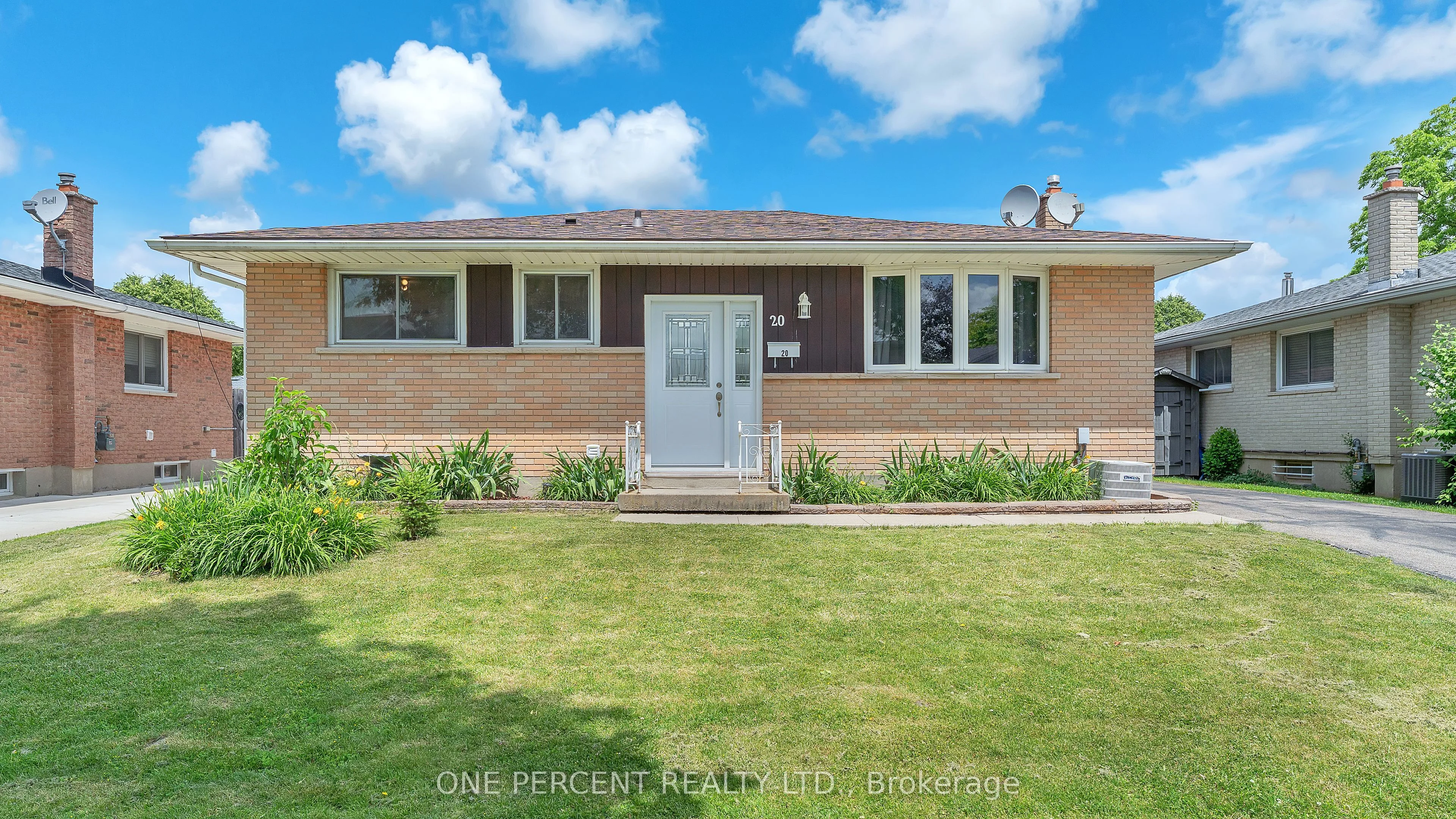 20 ARCHER Crescent, London South, ON N6E 2A5