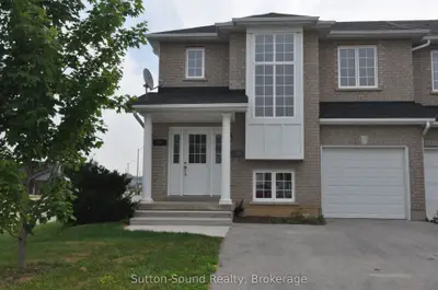 Semi-Detached in Owen Sound
