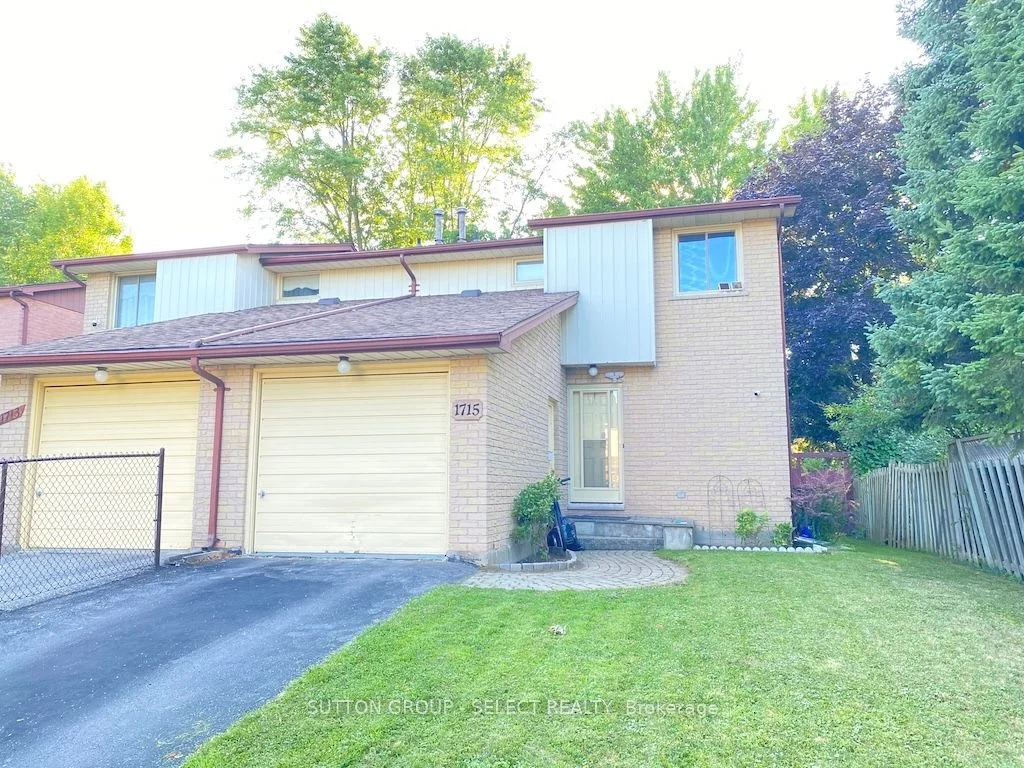 1715 ATTAWANDARON Road, London North, ON N6G 3M7