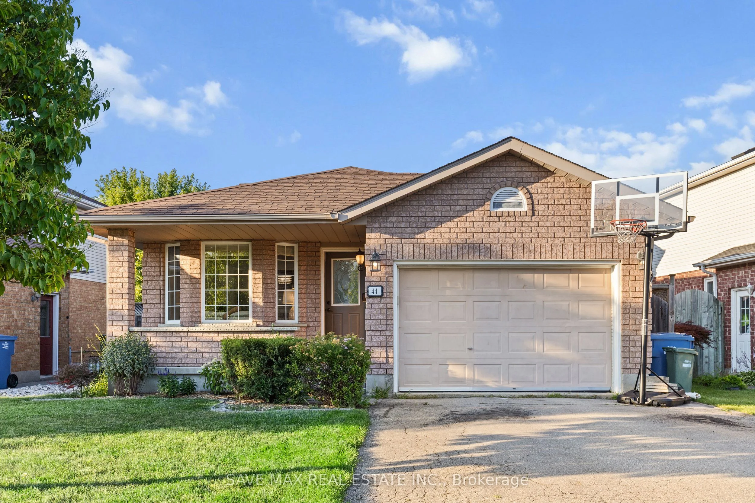 44 Candlewood Drive, Guelph, On N1k 1t5