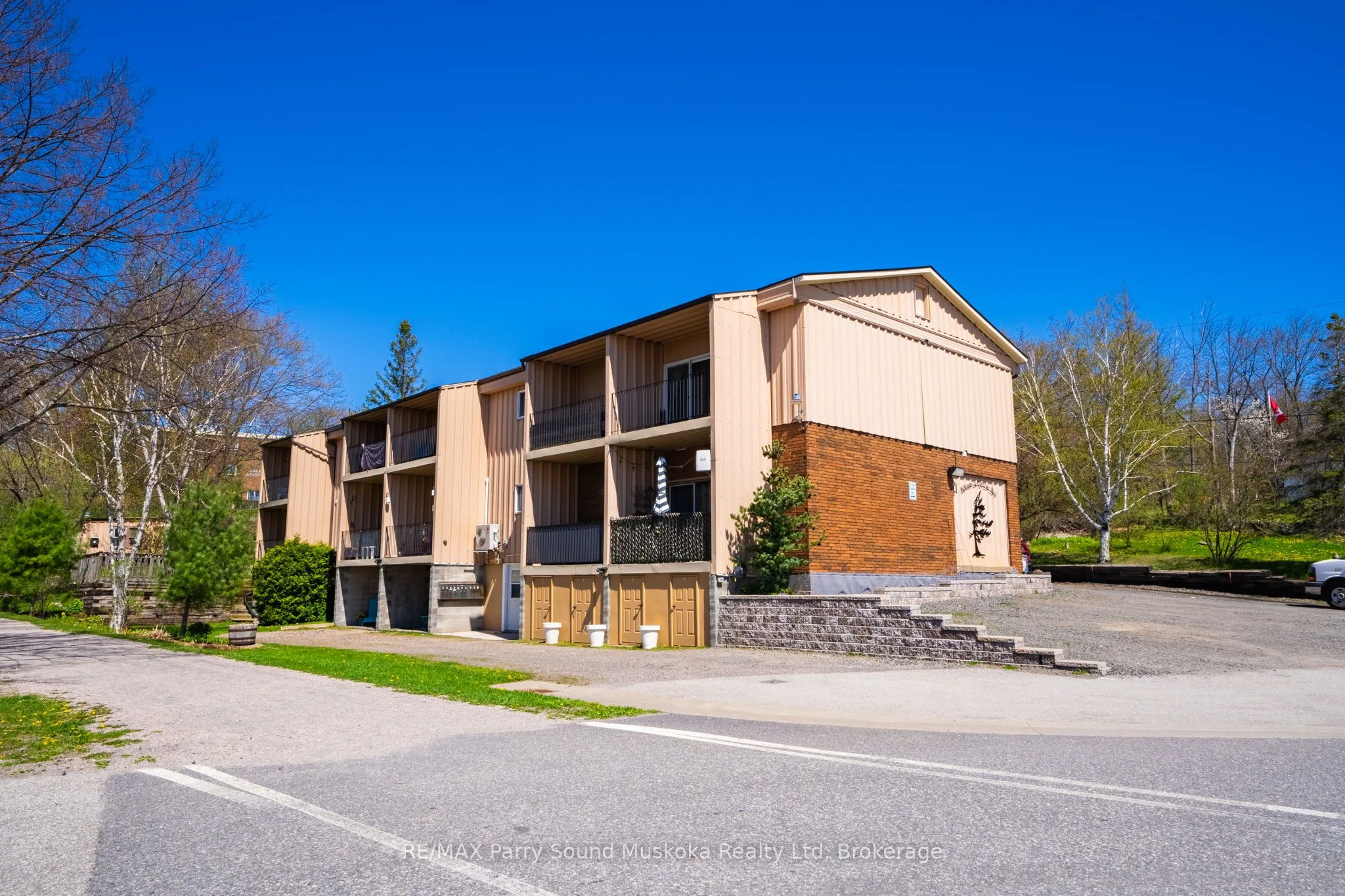 21 Prospect Street 10, Parry Sound, On P2a 2b5