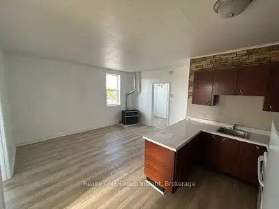 Triplex in Hamilton