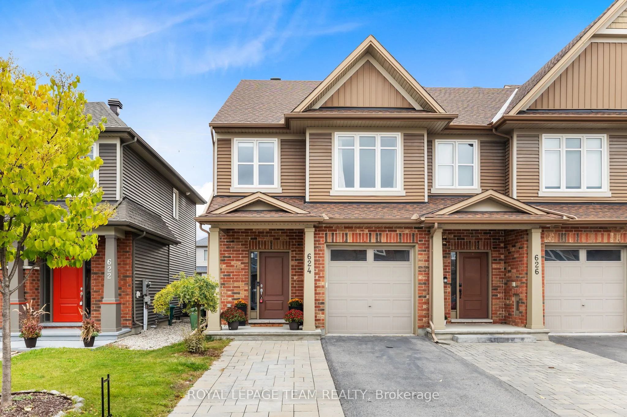 624 Moorpark Avenue, Kanata, ON K2M 0B6