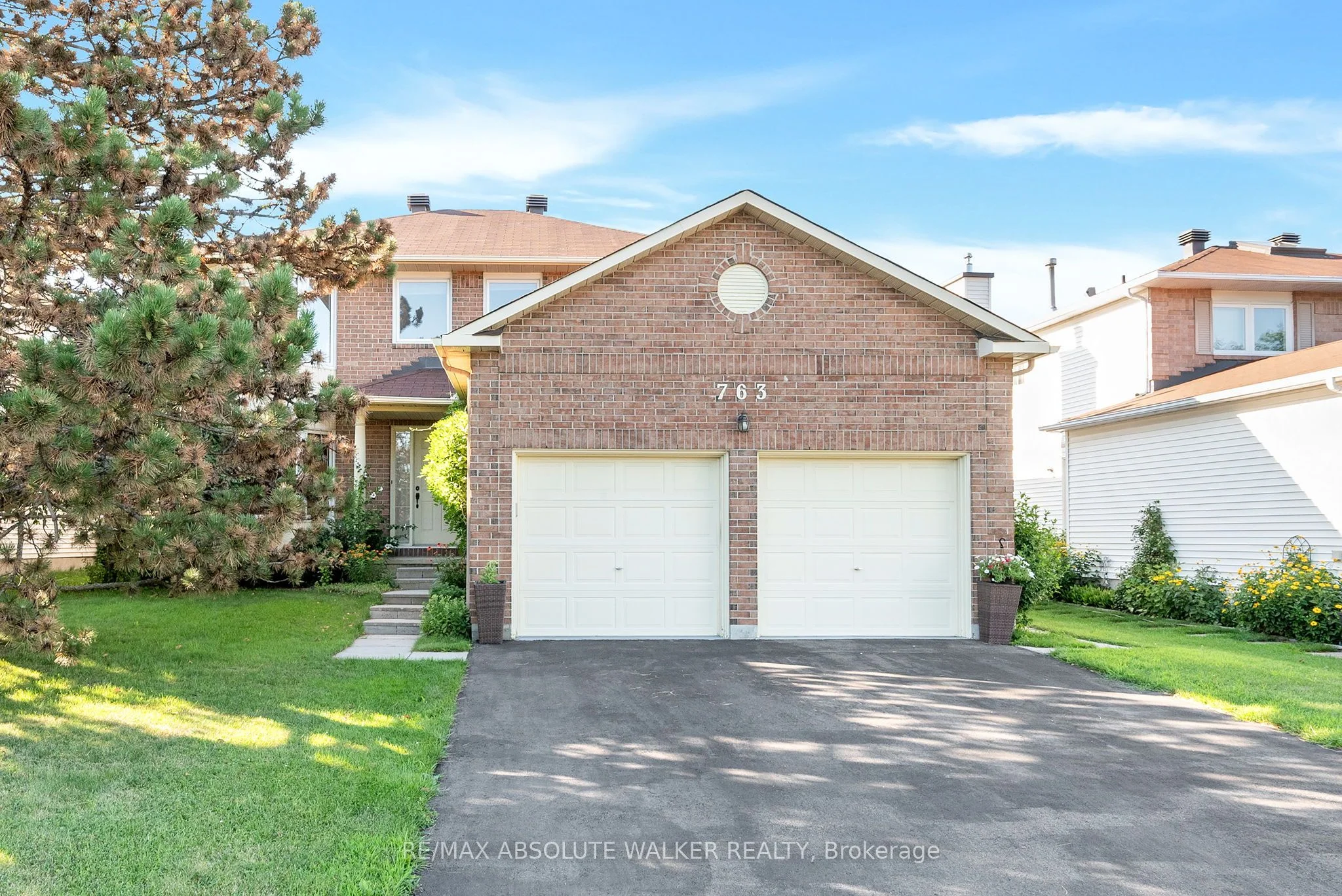 763 Montcrest Drive, Orleans - Cumberland and Area, ON K4A 2N1