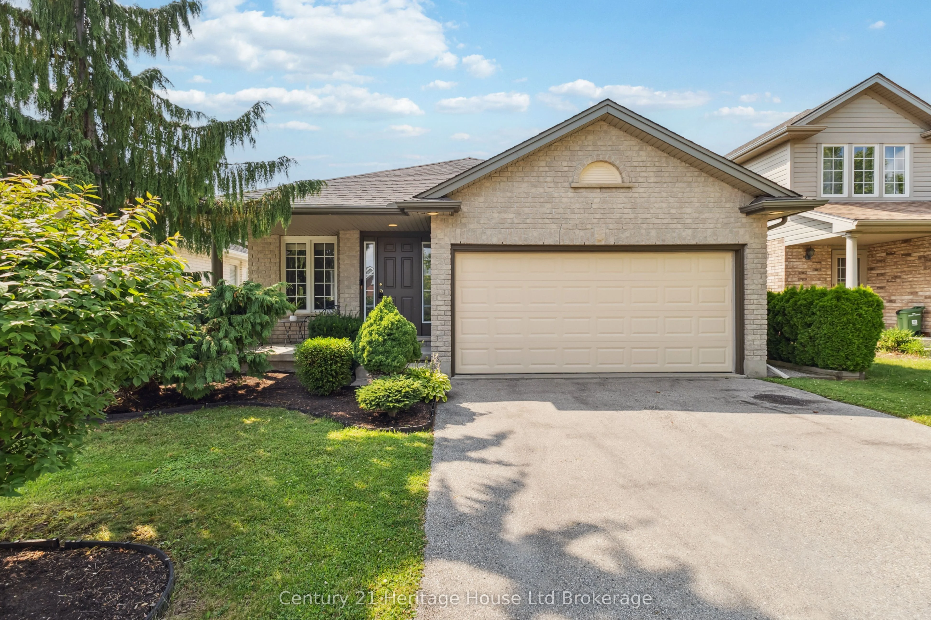 2234 Thornicroft Crescent, London South, ON N6P 1T6