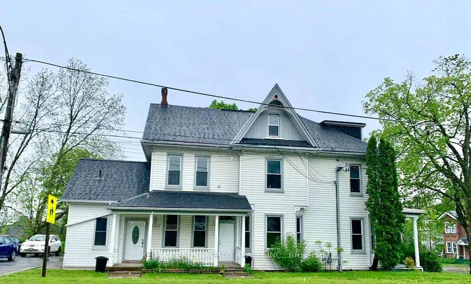 302 SW Dundas Street 4, Deseronto, ON K0K 1X0