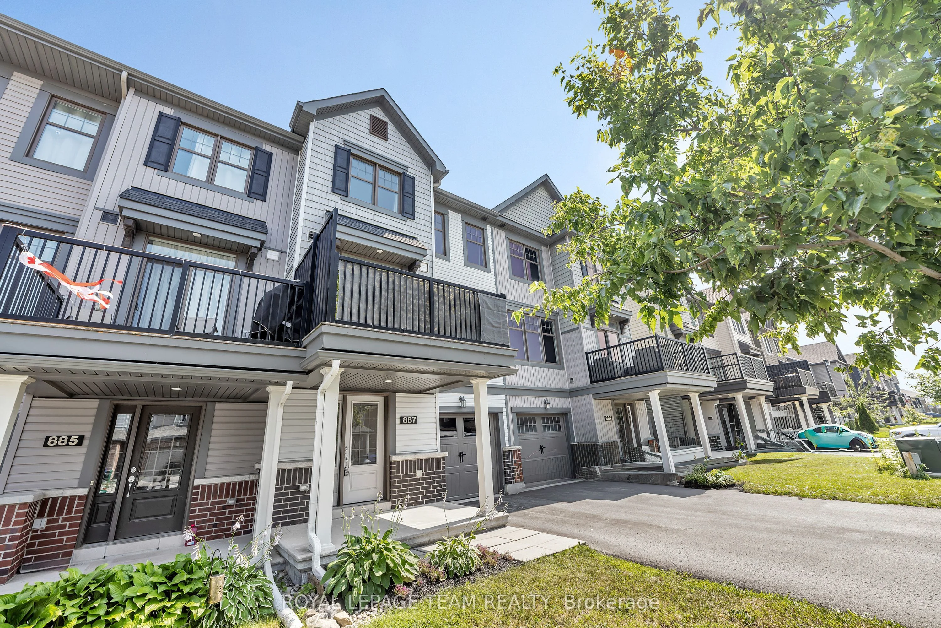 Att/Row/Townhouse in Barrhaven