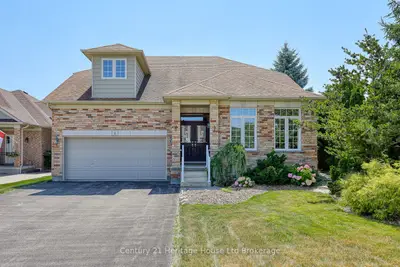Detached in Woodstock