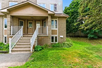 Condo Townhouse in Hunt Club - South Keys and Area
