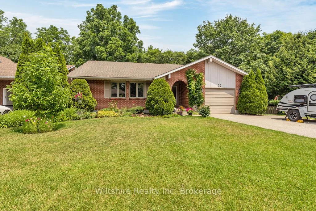 27 Clear Valley Drive, Tillsonburg, On N4g 4y7