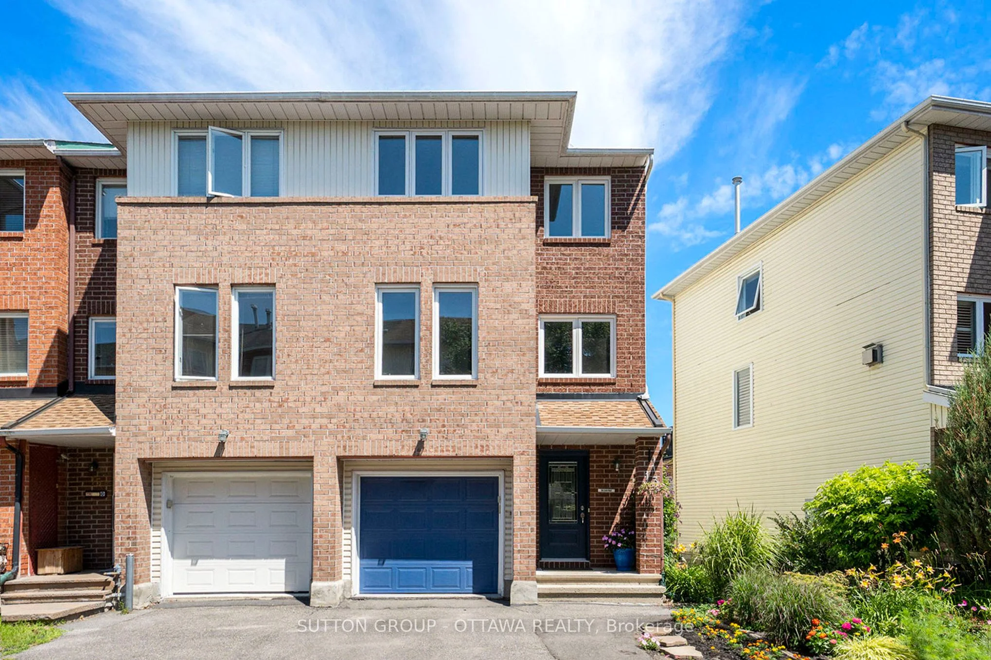 13 Drayton Private, Manor Park - Cardinal Glen and Area, ON K1K 4R1