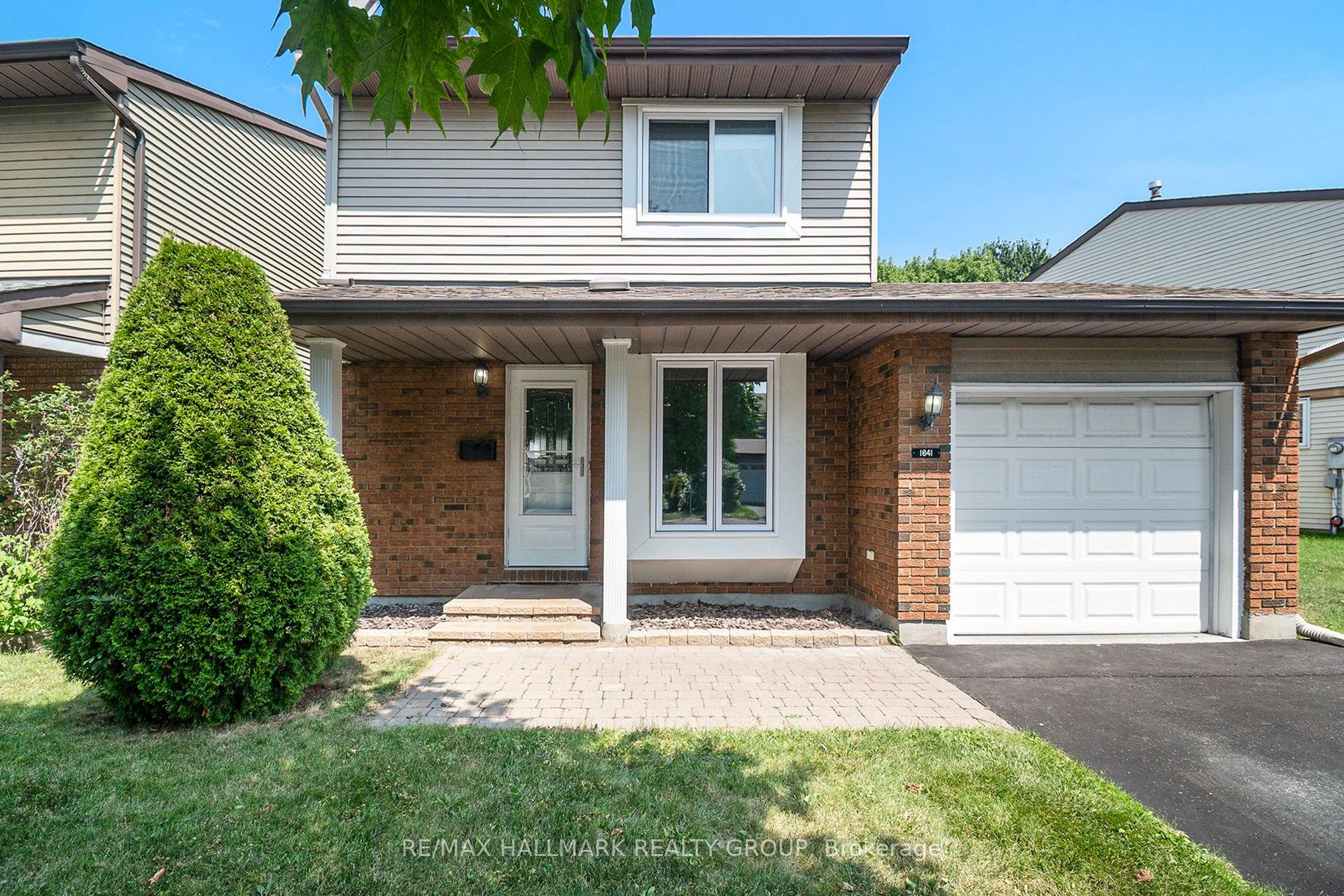 1641 Saxony Crescent, Cyrville - Carson Grove - Pineview, ON K1B 5K8
