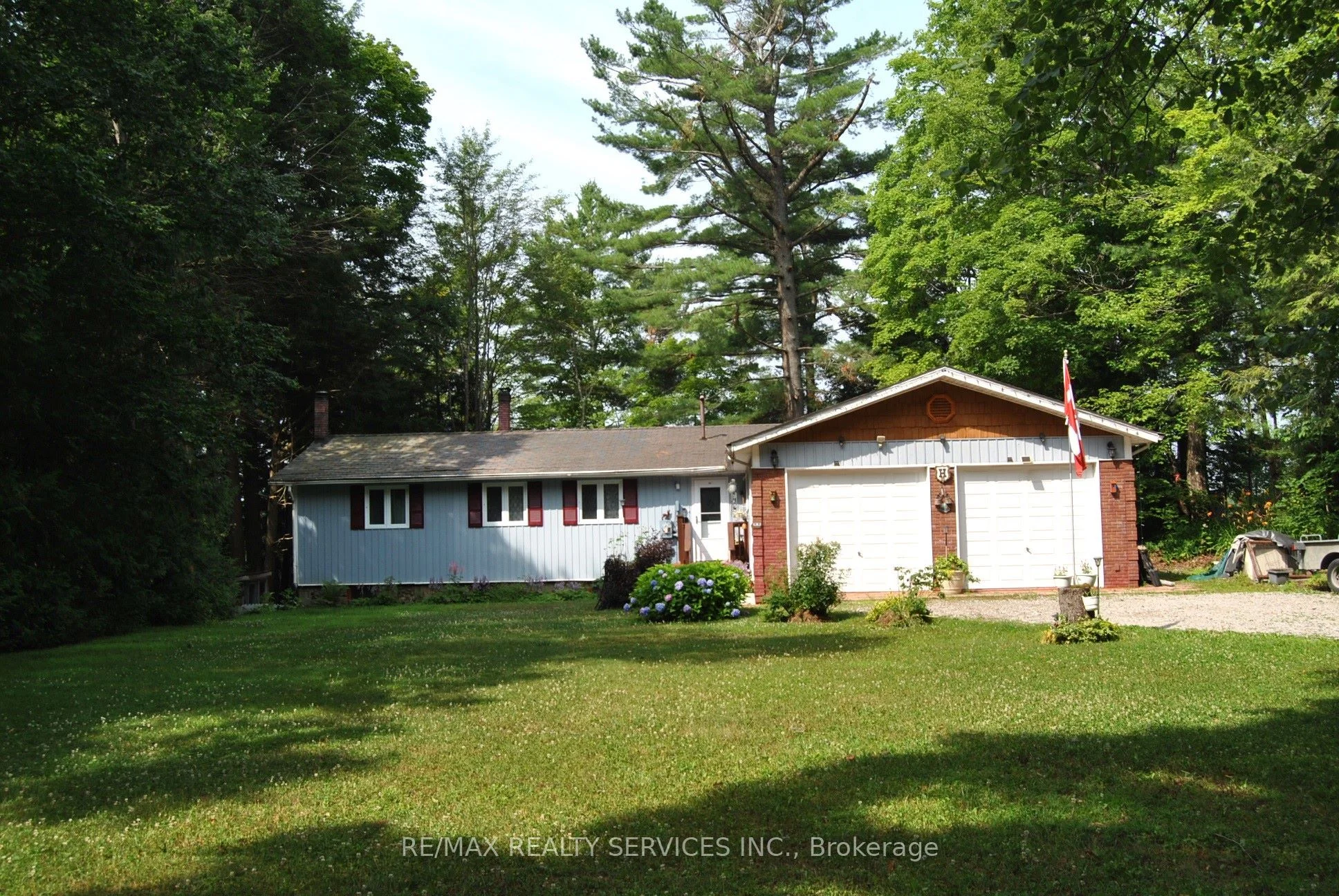 1102 Lakeshore Drive S, Bracebridge, On P1l 1x3
