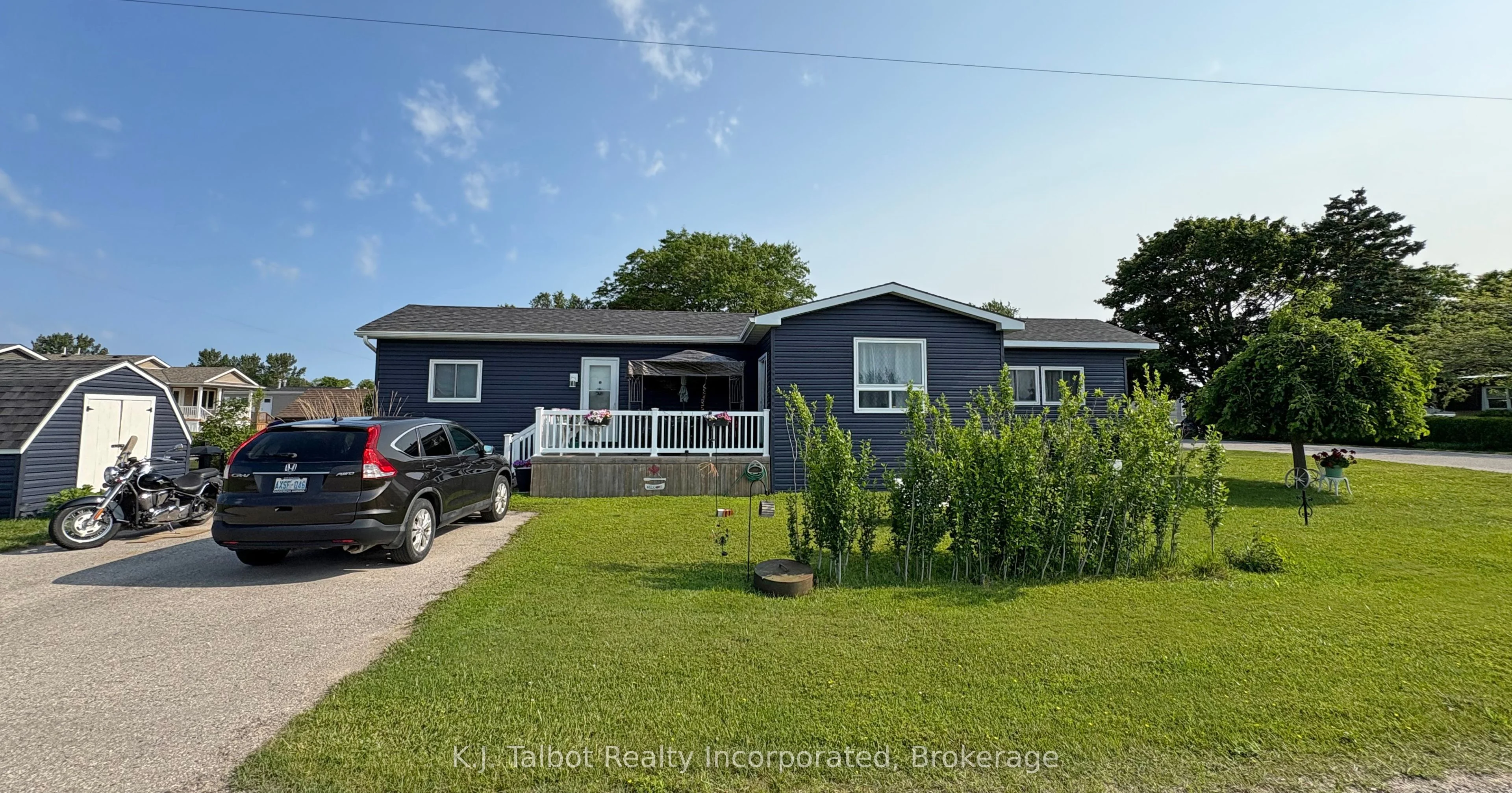 27 Cranberry Drive, Ashfield-Colborne-Wawanosh, ON N7A 3Y3