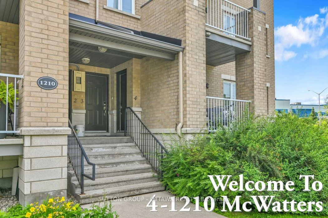 Condo Townhouse in Parkway Park - Queensway Terrace S and Area