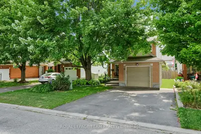 Detached in Barrhaven
