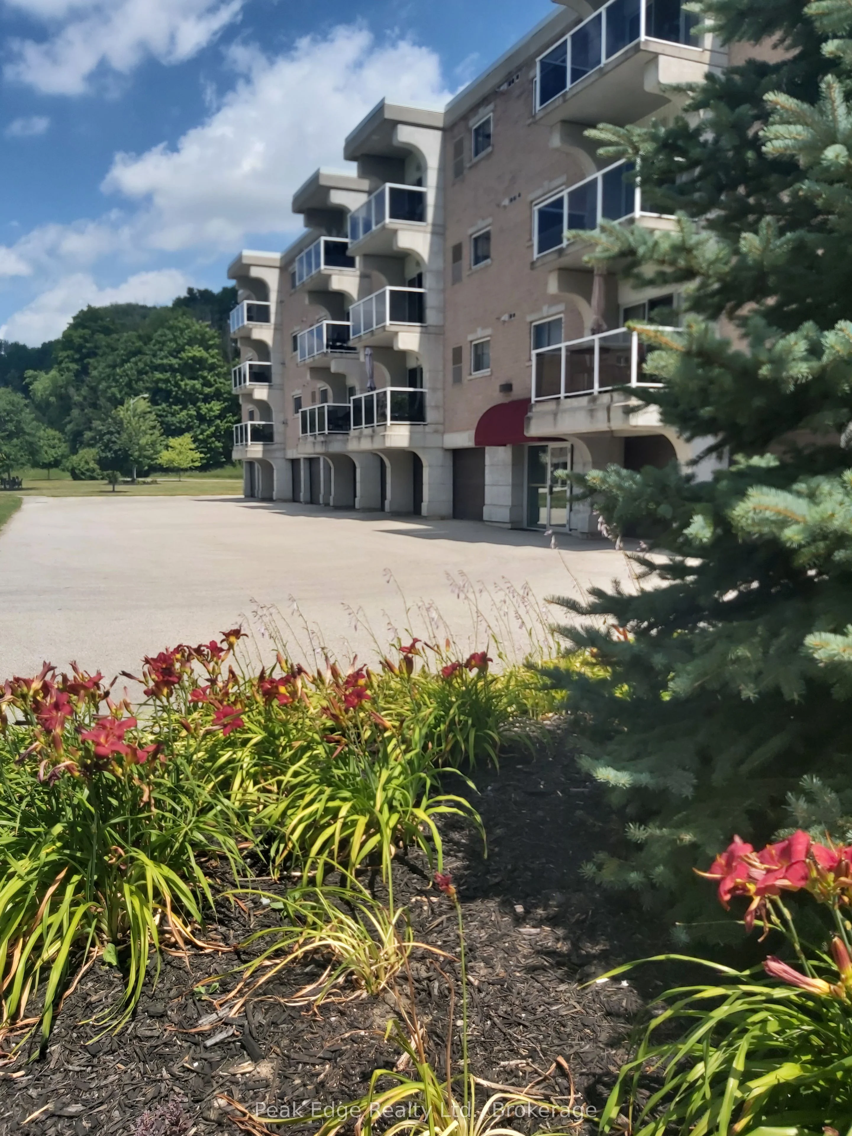 85 William Street N 201, Brockton, ON N0G 2V0
