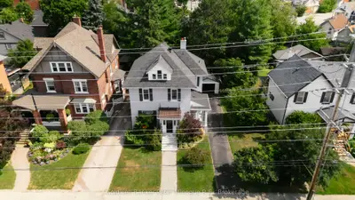 Detached in North Bay