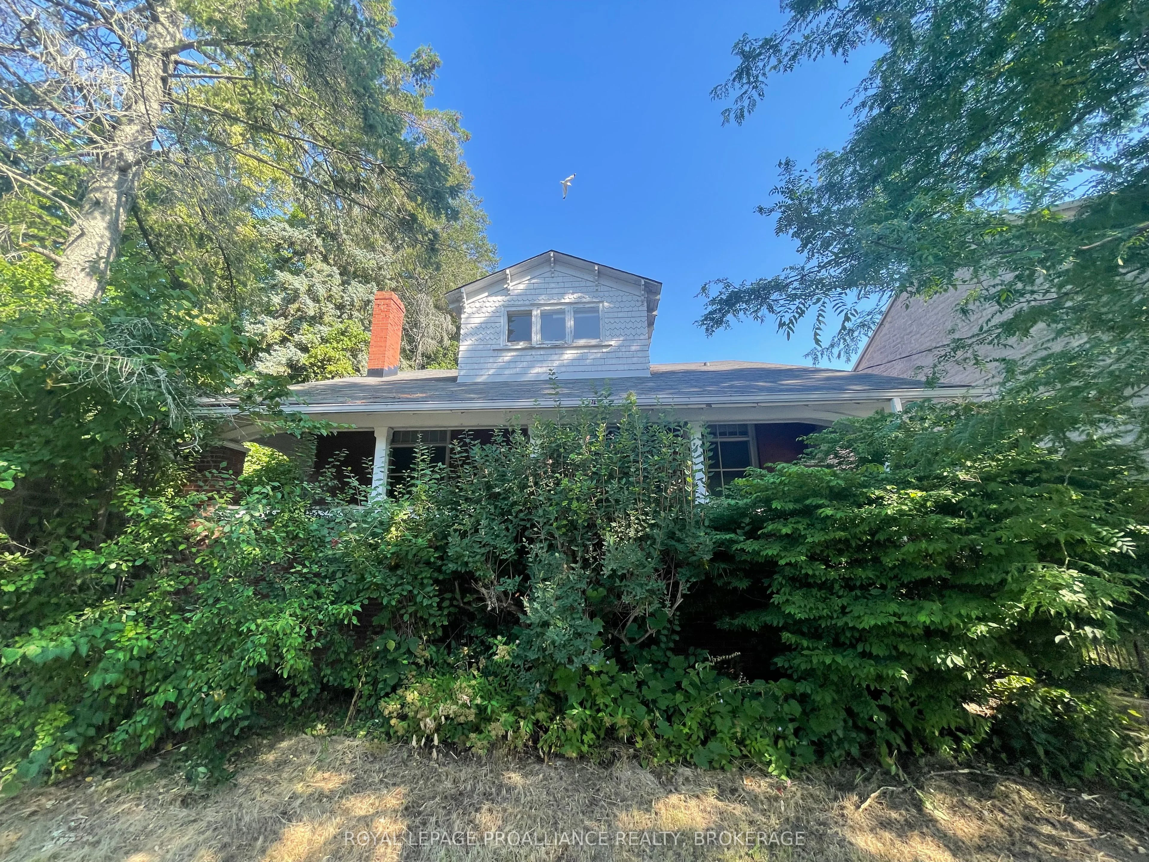 301 King Street W, Kingston, ON K7L 2W9