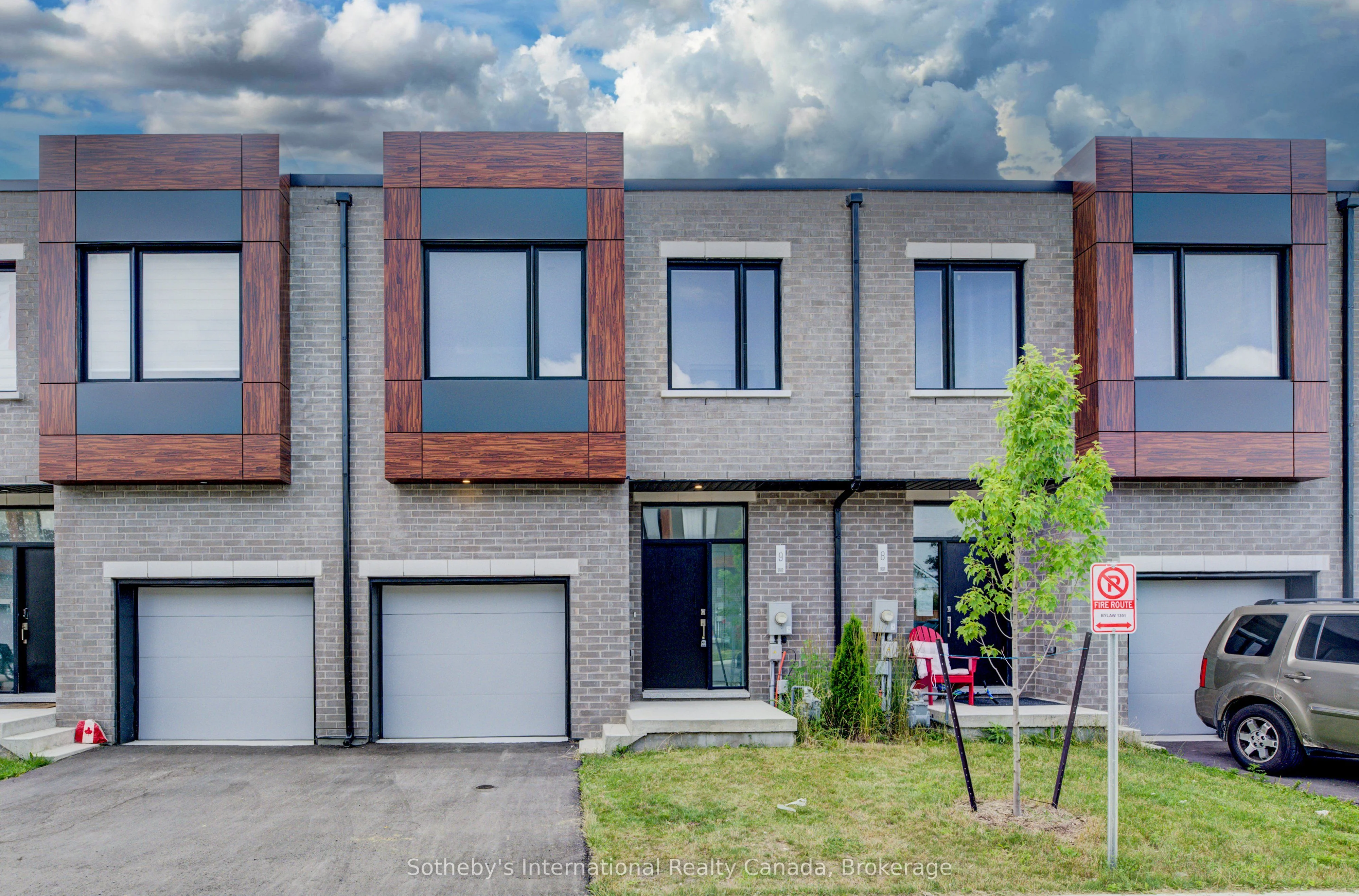 Att/Row/Townhouse in Cambridge