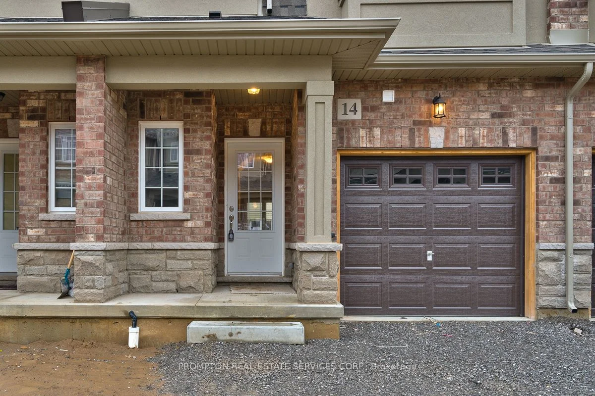 Att/Row/Townhouse in Hamilton