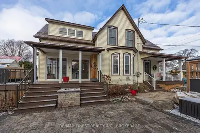Duplex in Prince Edward County