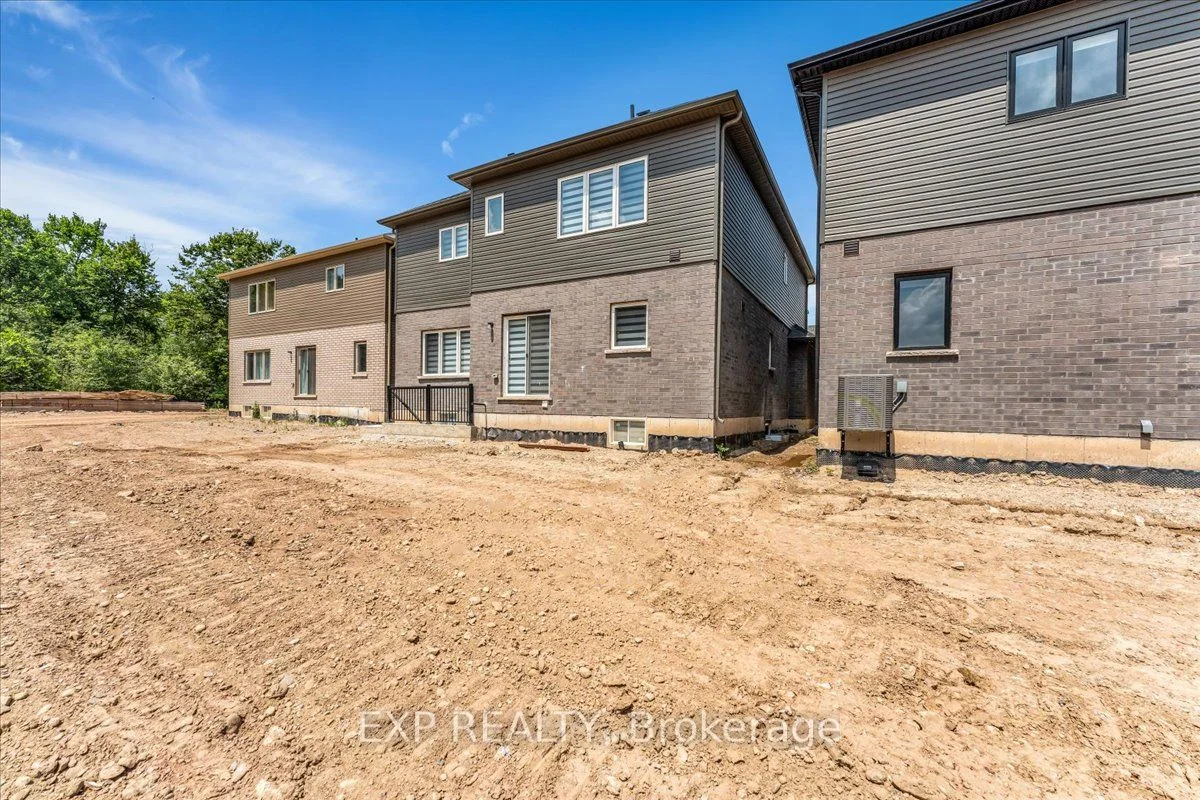 51 Mckernan Avenue LOWER, Brantford, ON N3T 5L8