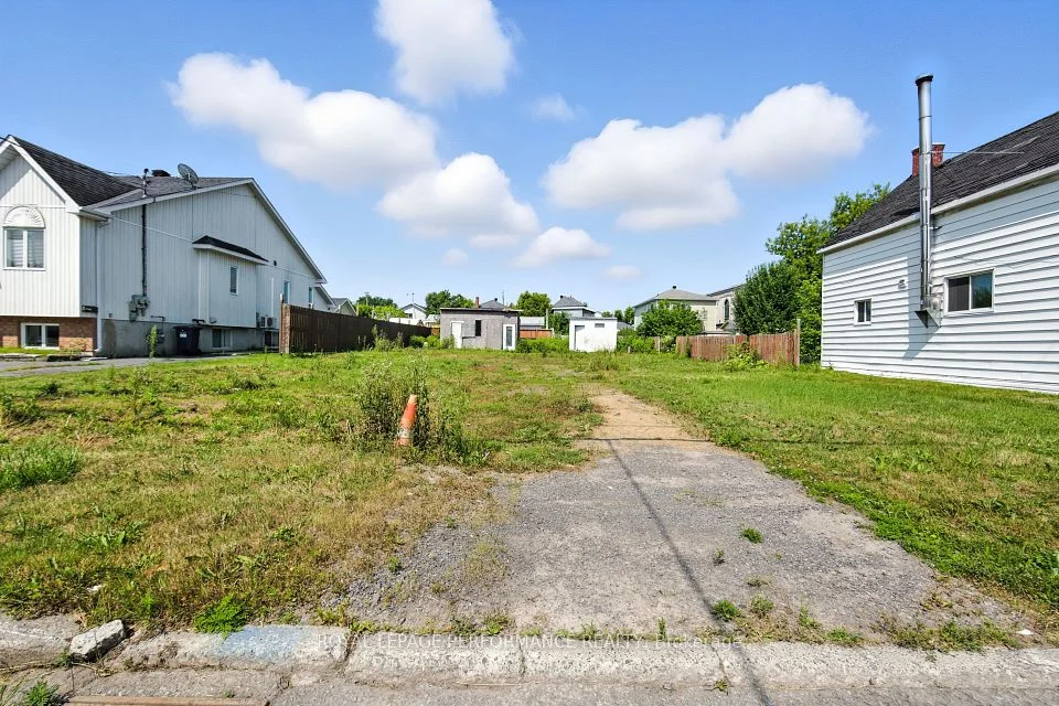 244 Prospect Street, Hawkesbury, ON K6A 2M5