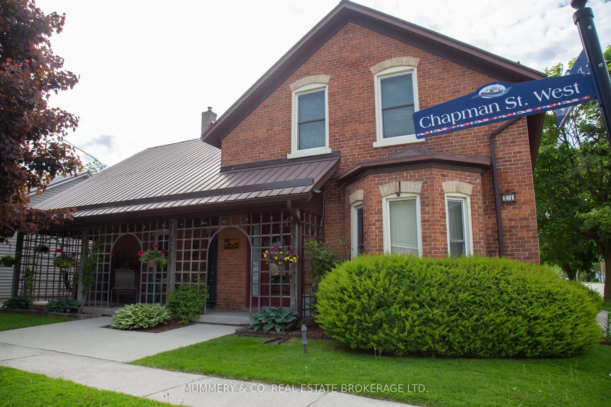 21 Chapman Street W, Norfolk, ON N0A 1N0