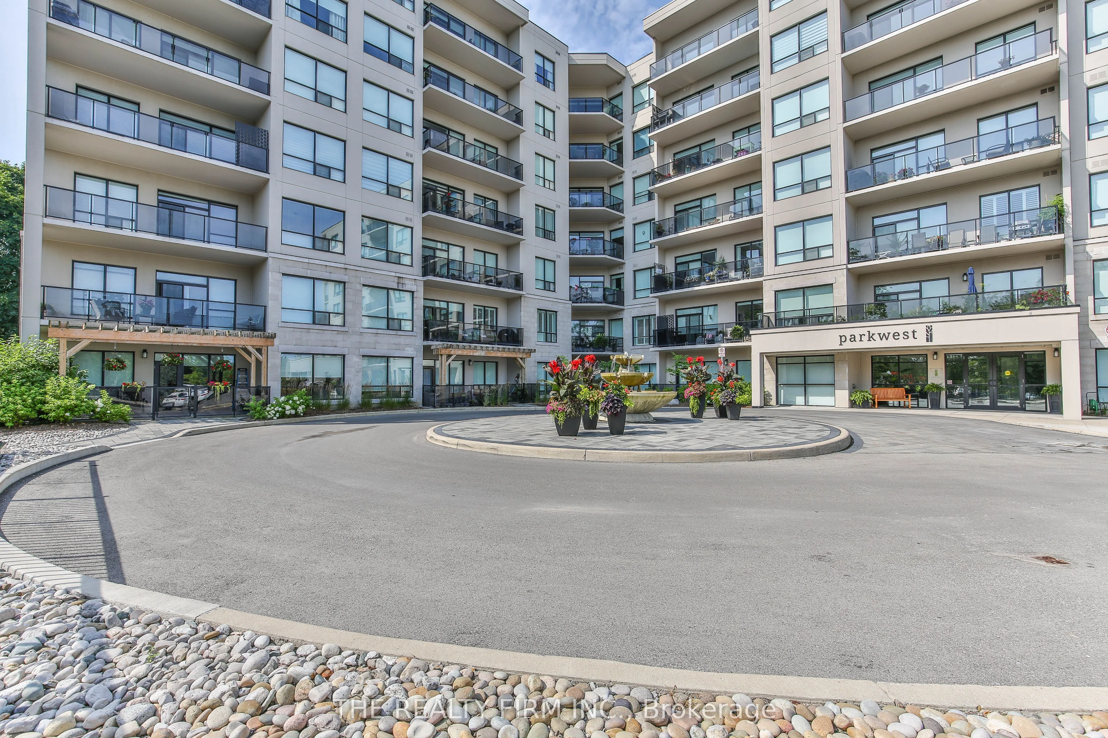 1200 W Commissioners Road W 409, London South, ON N6K 1C7
