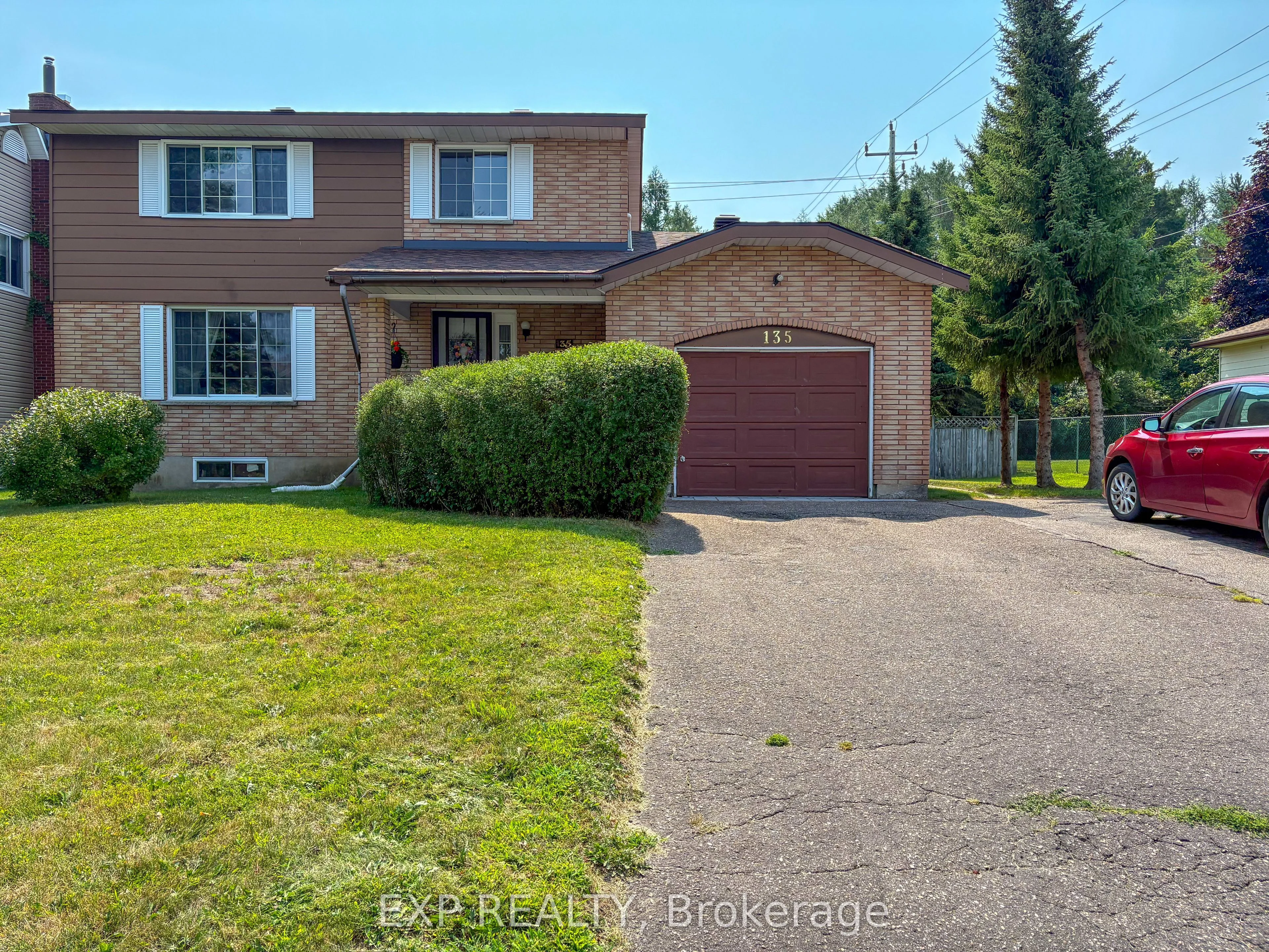 135 Ivy Avenue, Renfrew, ON K7V 4C9