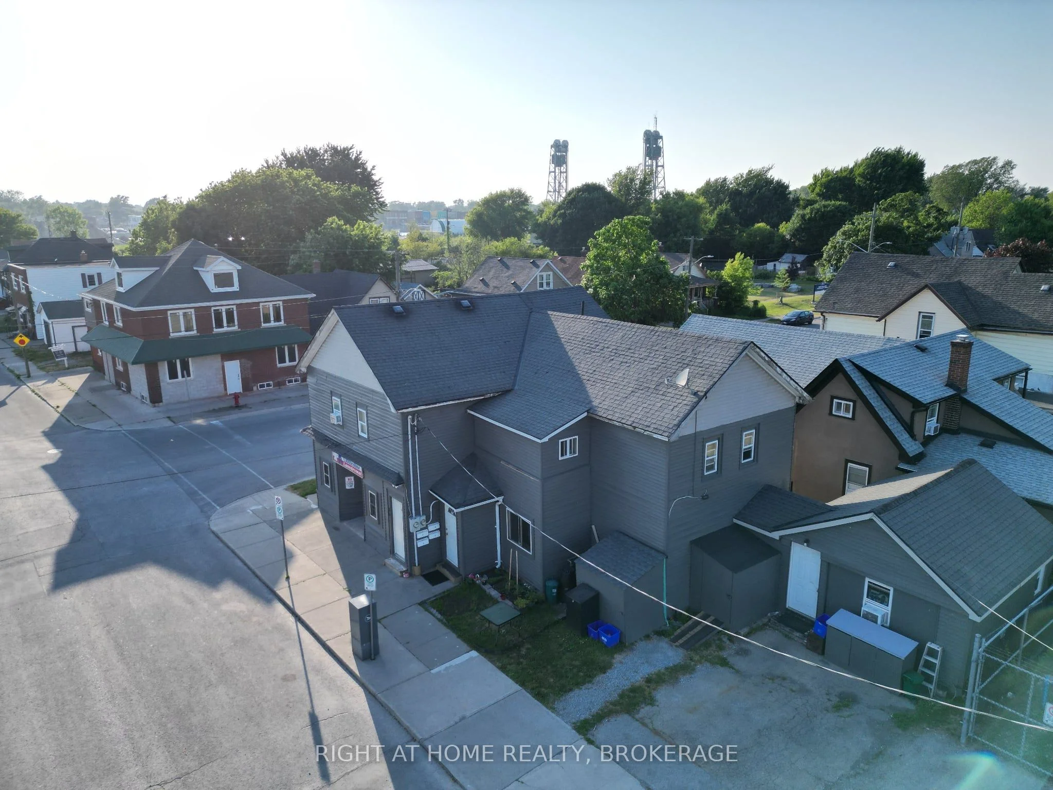 36 Nickel Street, Port Colborne, On L3k 1b2