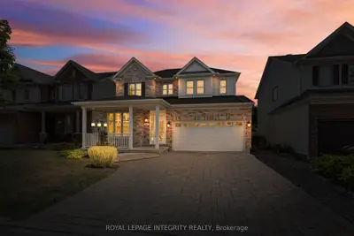 Detached in Barrhaven