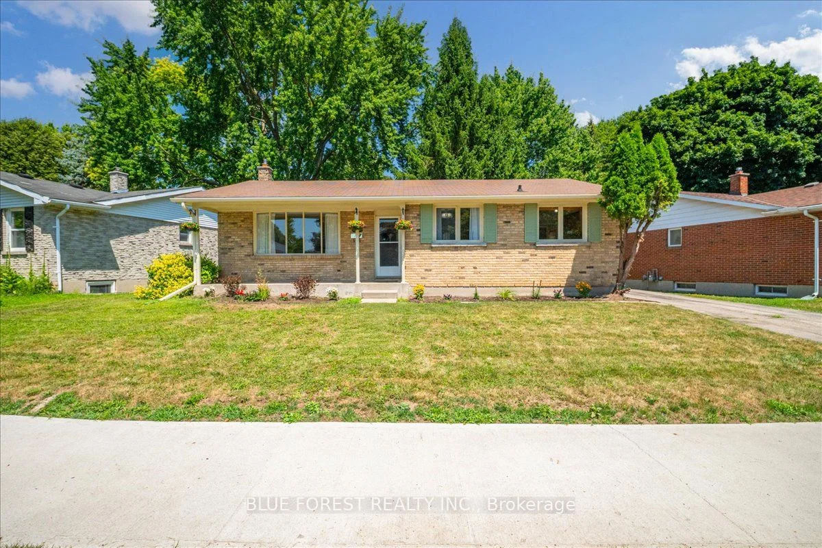 1451 Stoneybrook Crescent, London North, ON N5X 1C3