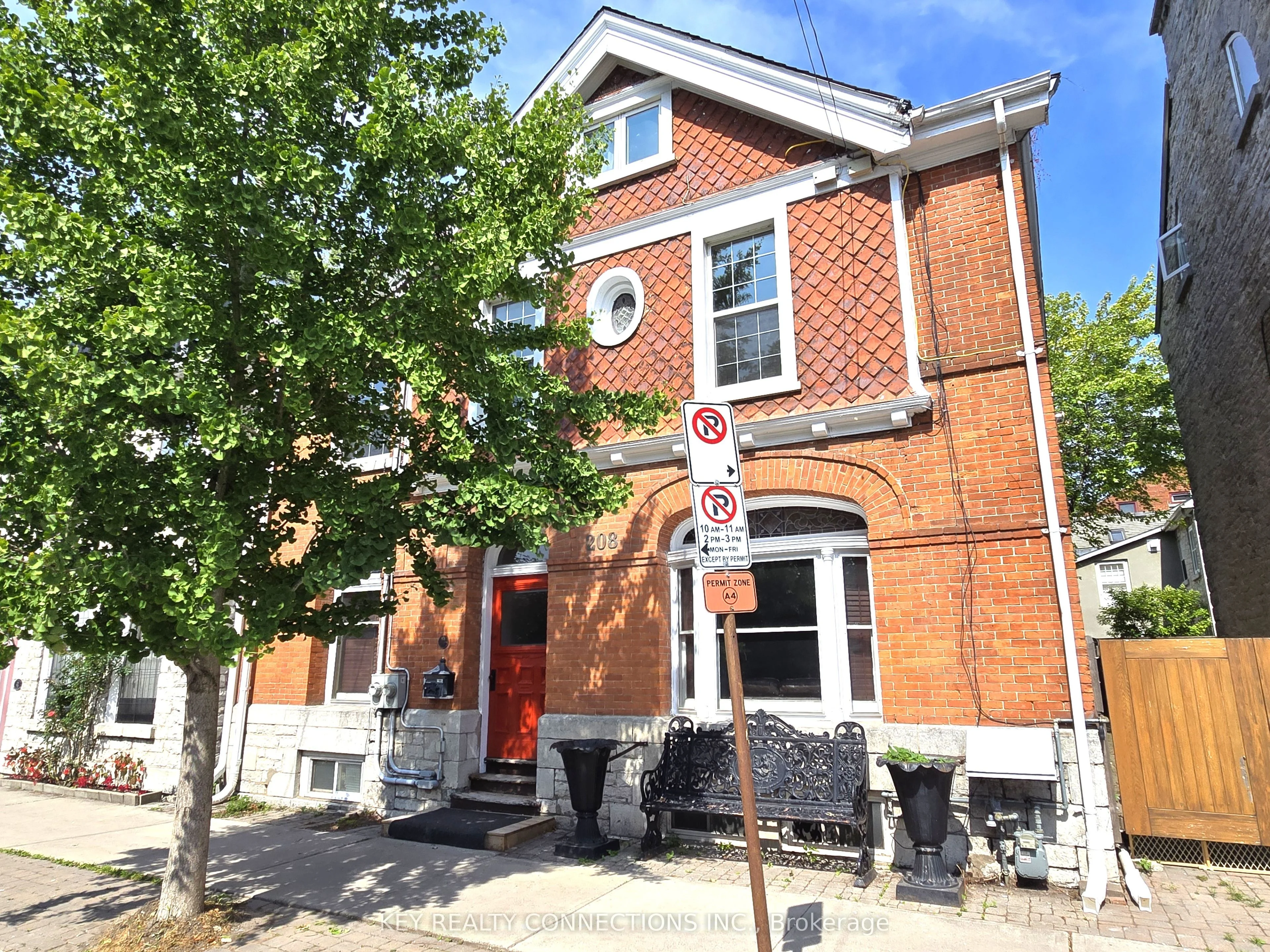 Semi-Detached in Kingston