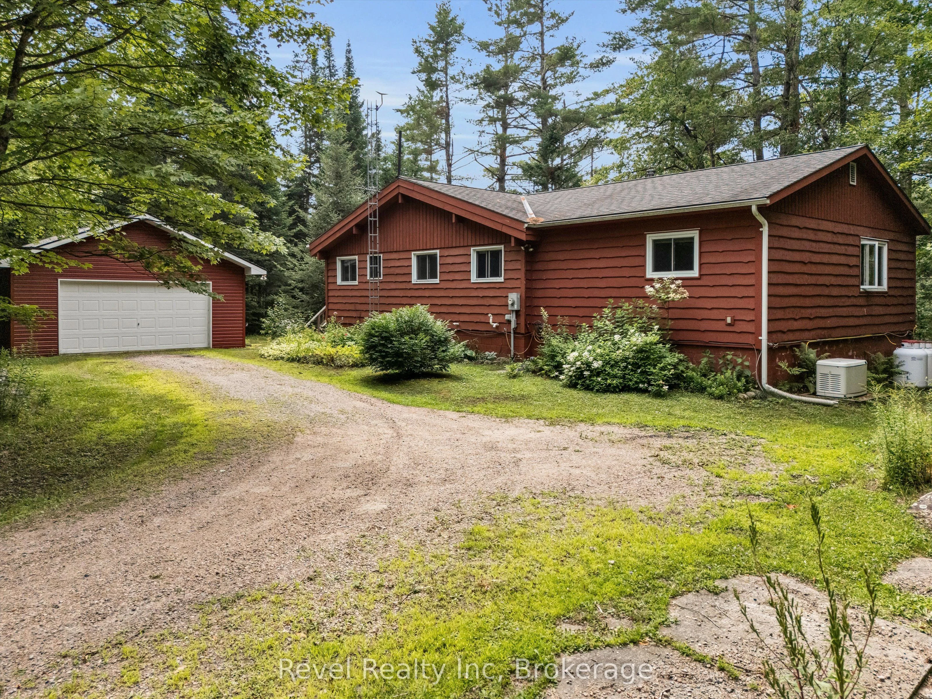 1234 Miriam Drive, Bracebridge, On P1l 1x1