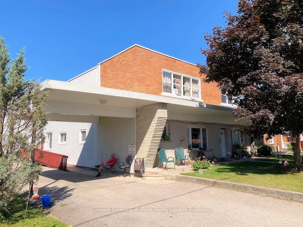 52 Queen Street, Norfolk, ON N0E 1G0